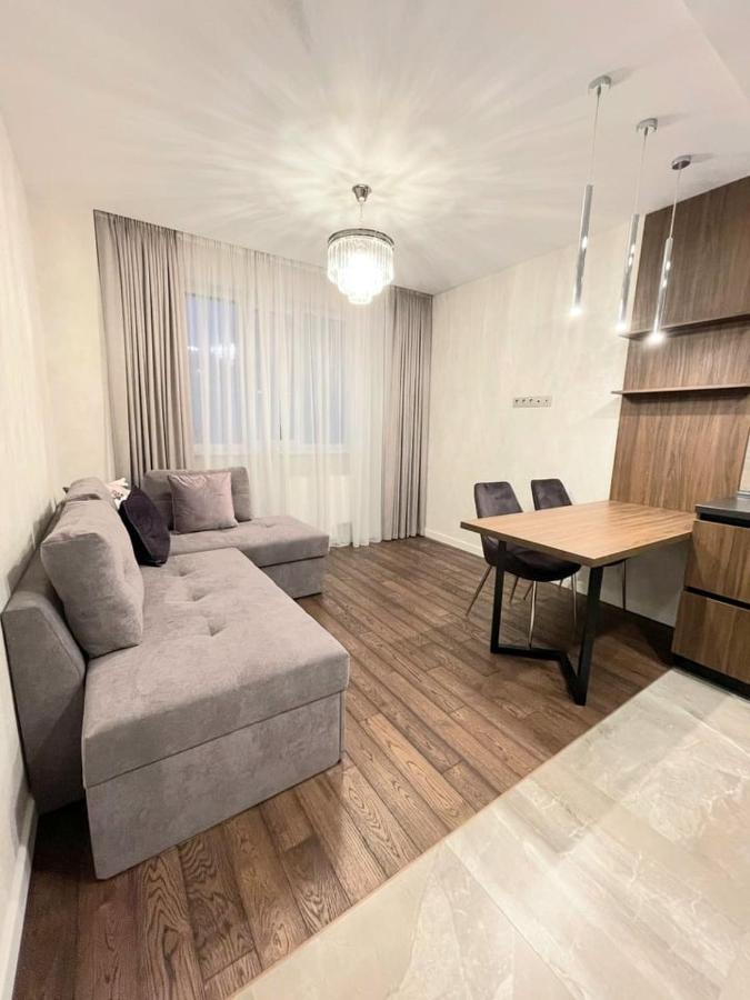 1 Room 60M2 Center Of Obolon Near River Side. 11 Floor Kiev Exterior foto